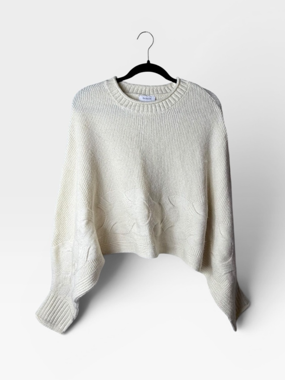 Parker Cropped knit Sweater Size Medium Cream Long sleeve NWT (E)